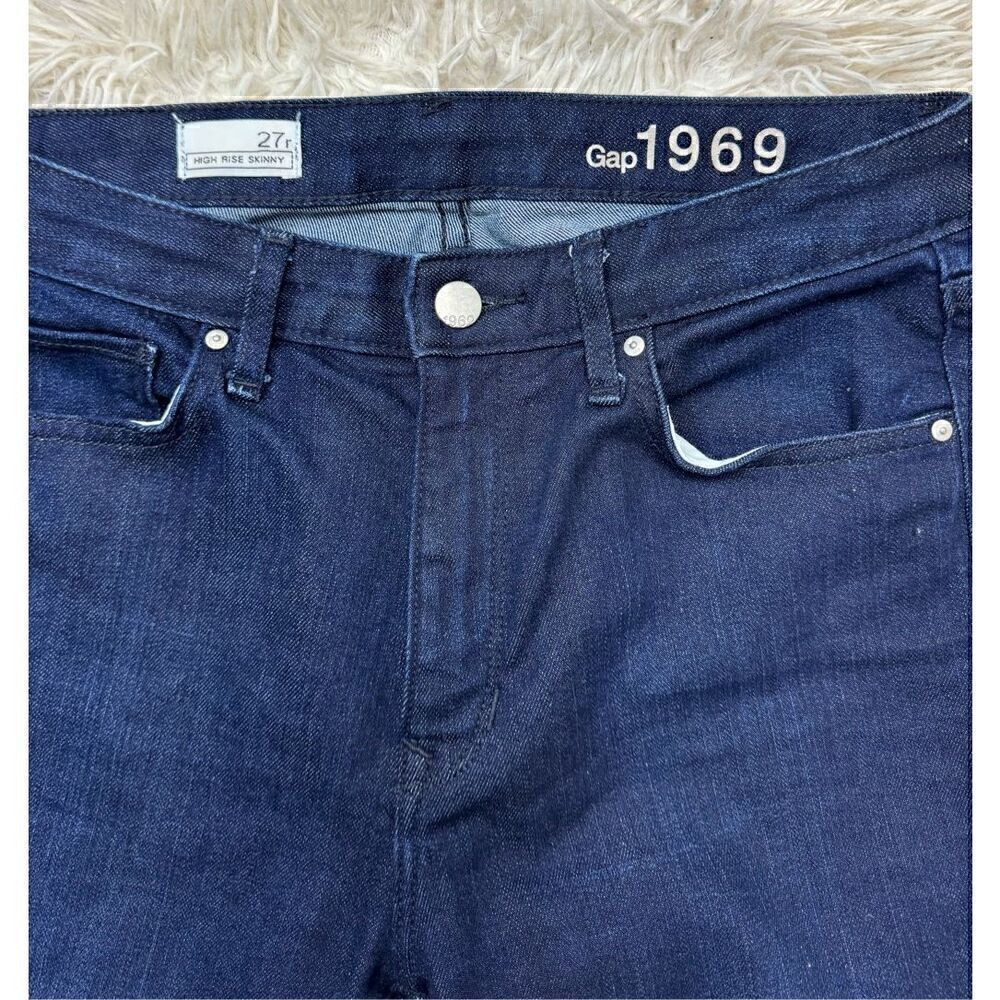 EUC Women’s Dark Blue GAP 27 Regular High Rise Skinny Jeans - Picture 4 of 7